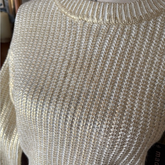 Madden Girl Cream and Gold Crew Neck Sweater 69.00 NWT - Picture 13 of 15